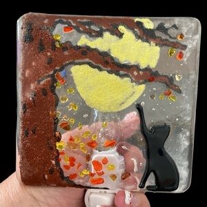 Artisan hand crafted 4” x 4” fused glass fall / Halloween black cat nightlight